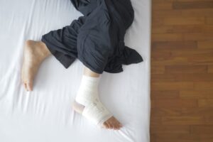 טעויות נפוצות אחרי תאונת עבודה – ומה חשוב לעשות במקום