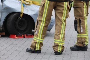 תאונת דרכים עם ביטוח חלקי או חריגים בפוליסה: איך מתמודדים משפטית?